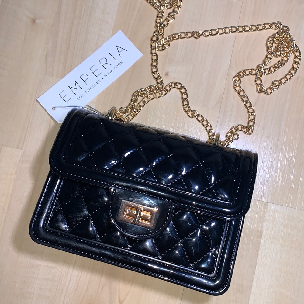 EMPERIA QUILTED JELLY Shiny Black w/ Gold Chain